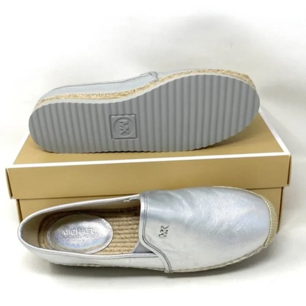 💖MEGA SALE💖🌿 NWT Michael Kors Hastings Slip On 7 Metallic Silver 40R8HTFP2M